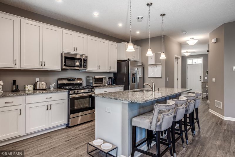 4710 Cranesbill Rd, Minnetrista, MN 55331