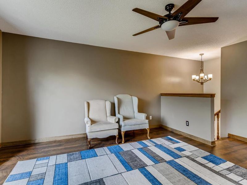 26592 Glen Oak Dr, Wyoming, MN 55092