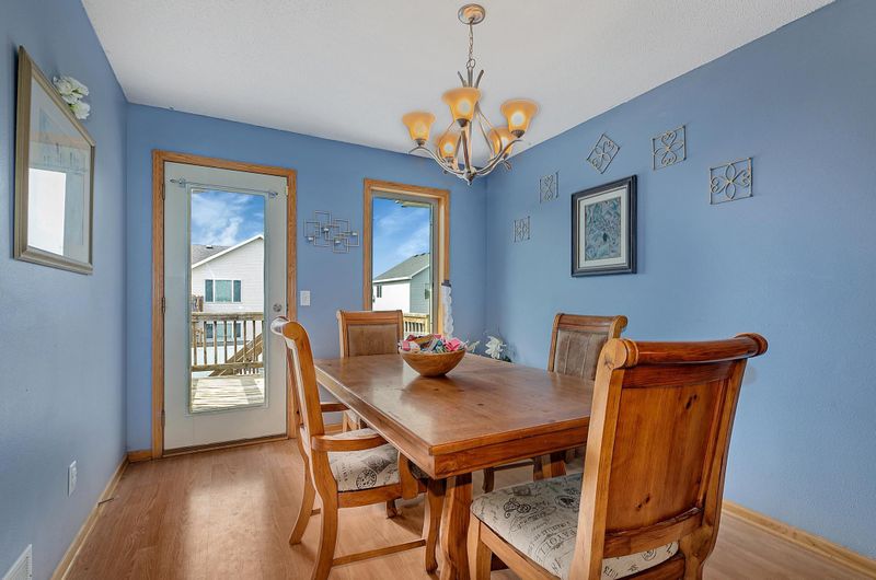 1911 Knollwood Cir, Saint Cloud, MN 56303