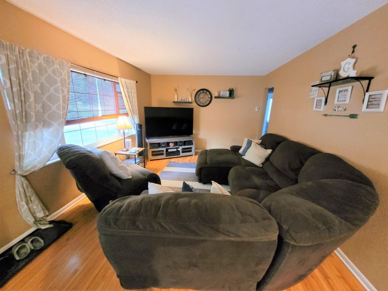 619 84th Ln NW, Coon Rapids, MN 55433