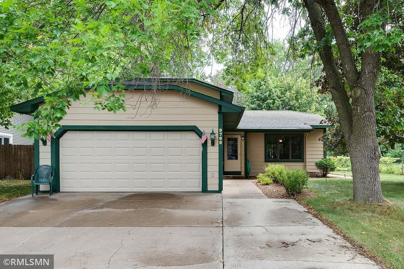 9789 Heath Ave S, Cottage Grove, MN 55016