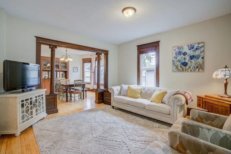 1241 Selby Ave, Saint Paul, MN 55104