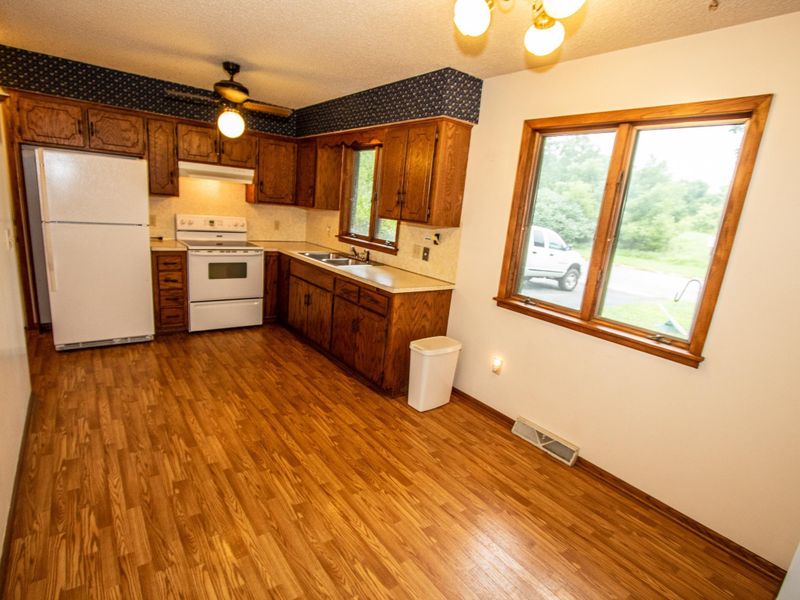 1408 Archibald St, Northfield, MN 55057