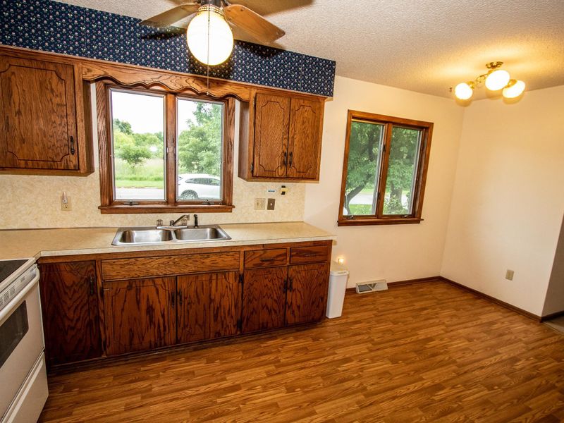 1408 Archibald St, Northfield, MN 55057
