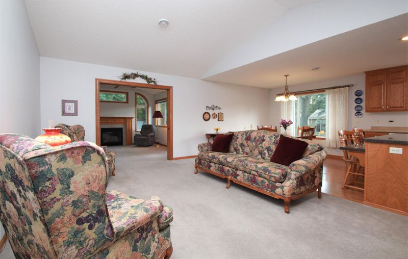 1820 Maple Ln, Saint Cloud, MN 56304