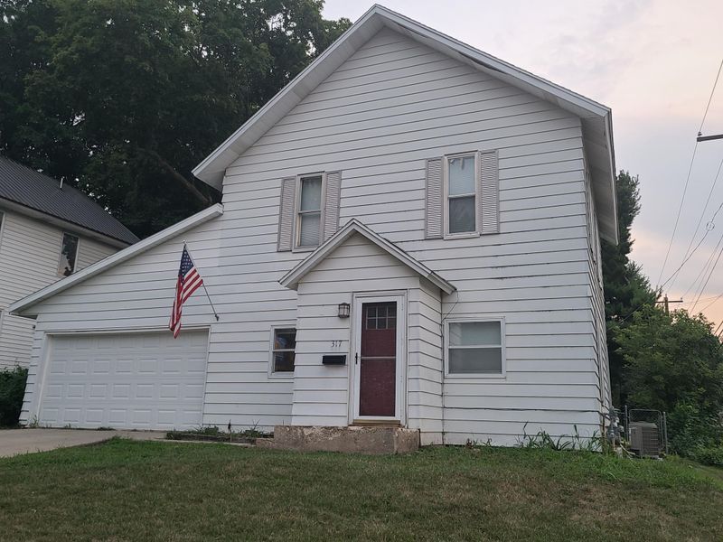 317 2nd Ave NE, Byron, MN 55920