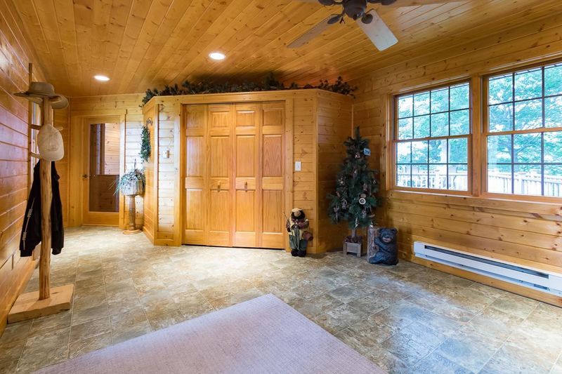 1713 Tanglewood Trl, Centuria, WI 54824