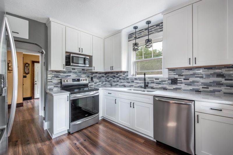 511 Elm St, Alexandria, MN 56308