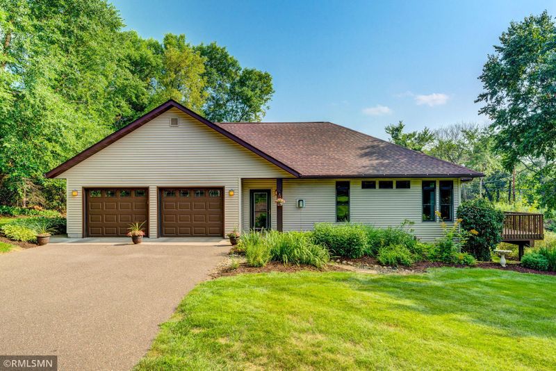 10825 33rd St N, Lake Elmo, MN 55042