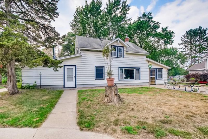 327 11th Ave NW, New Brighton, MN 55112
