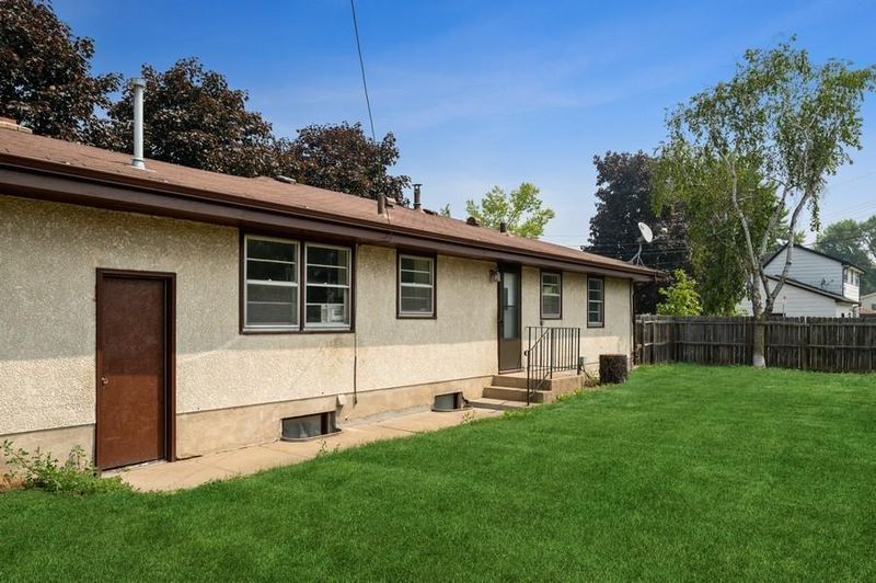 1144 36 1/2 Ave NE, Minneapolis, MN 55418