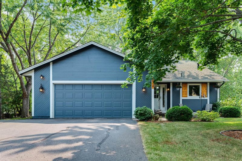 8934 Quinwood Ln N, Maple Grove, MN 55369