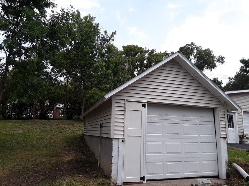 718 W Cavour Ave, Fergus Falls, MN 56537