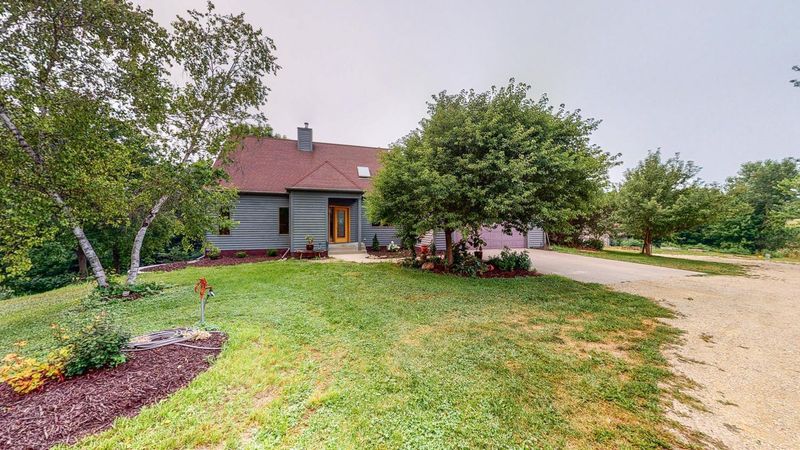 1325 365th St, Dennison, MN 55018
