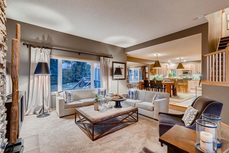 3838 Glacier Ct, Minnetrista, MN 55375
