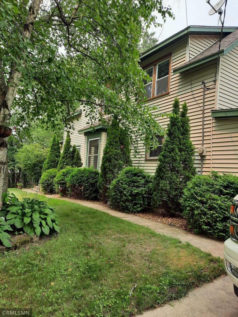 597 Kingston Ave, Maplewood, MN 55117