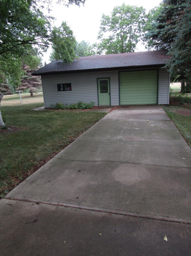 2859 186th St, Dawson, MN 56232