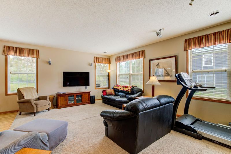 6850 Merrimac Ln N, Maple Grove, MN 55311