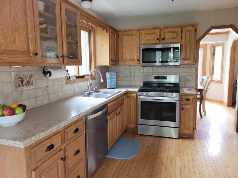 1172 Buchanan Cir NE, Blaine, MN 55434