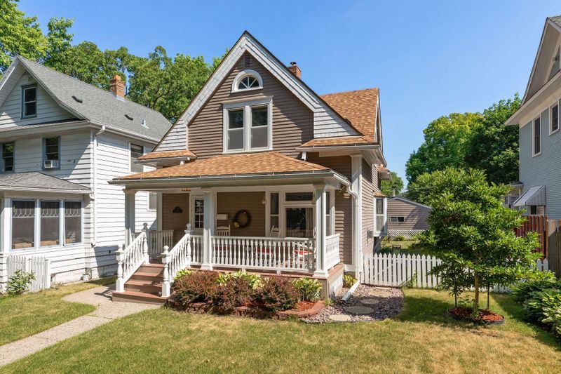 1829 Carroll Ave, Saint Paul, MN 55104