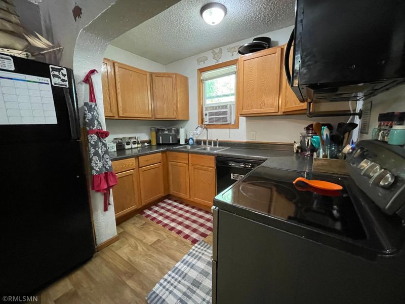 330 Central Ave N, Watkins, MN 55389