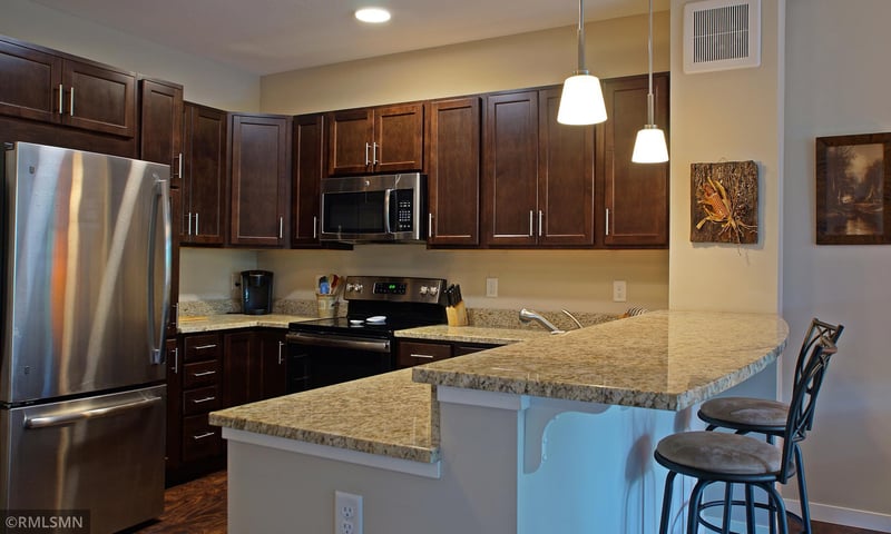 14301 Stewart Zvago Coop #403, Minnetonka, MN 55345