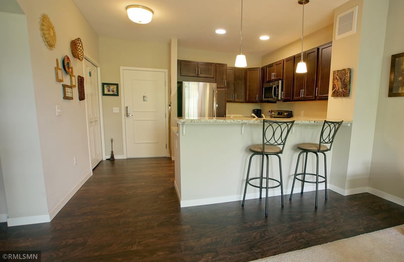 14301 Stewart Zvago Coop #403, Minnetonka, MN 55345