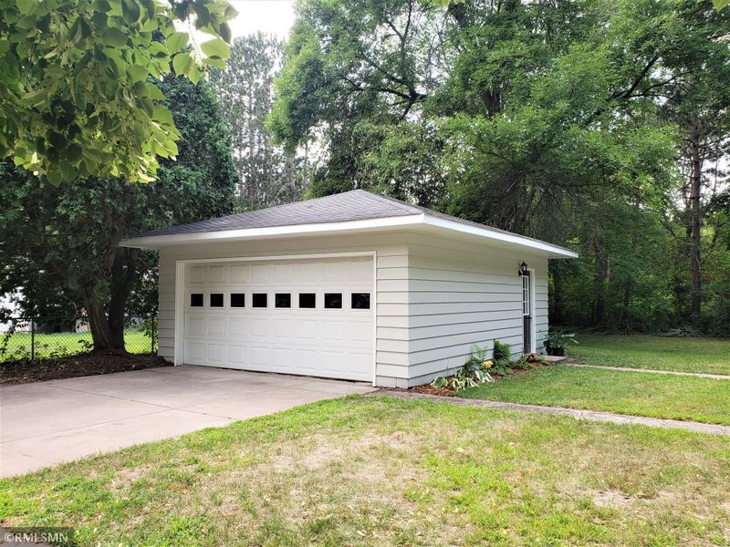 201 3rd Ave NW, Isanti, MN 55040