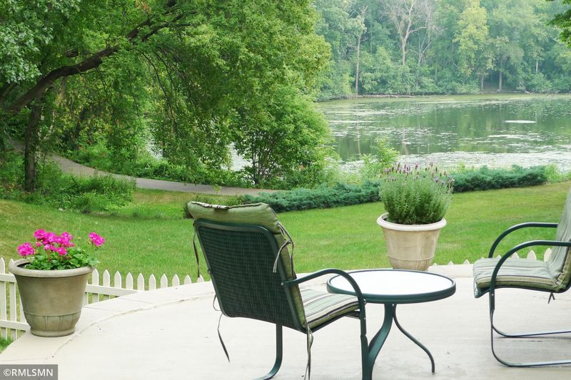 4965 138th Cir W, Apple Valley, MN 55124