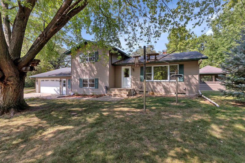 20406 Tiller Dr, Hutchinson, MN 55350