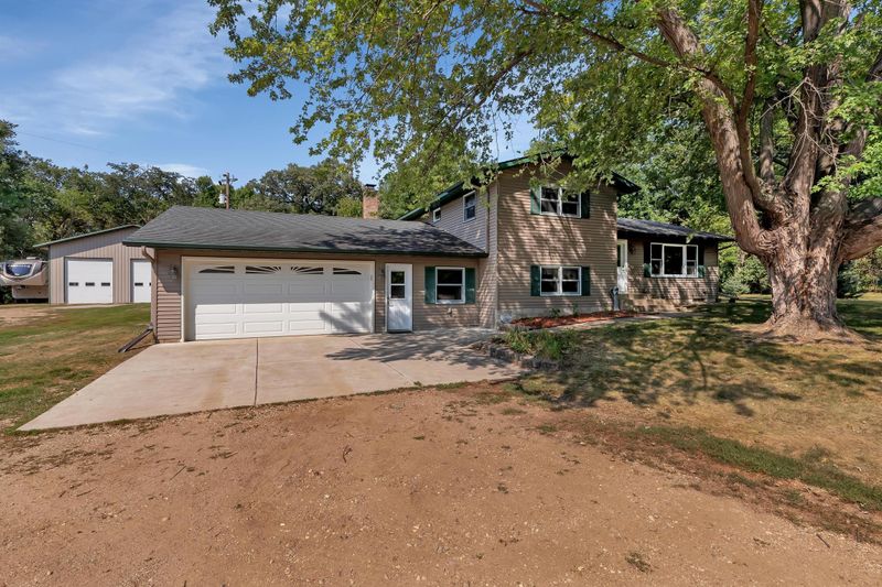 20406 Tiller Dr, Hutchinson, MN 55350