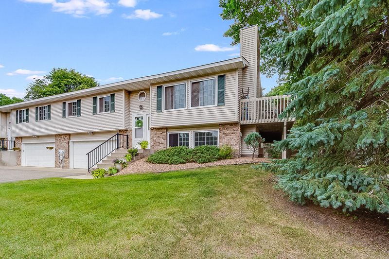 4620 1/2 Penkwe Way, Eagan, MN 55122