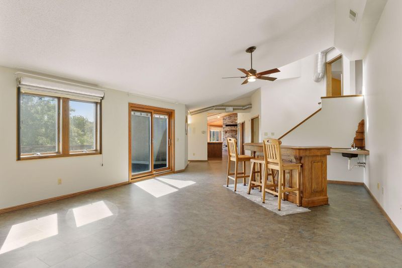 8810 55th St N, Lake Elmo, MN 55042