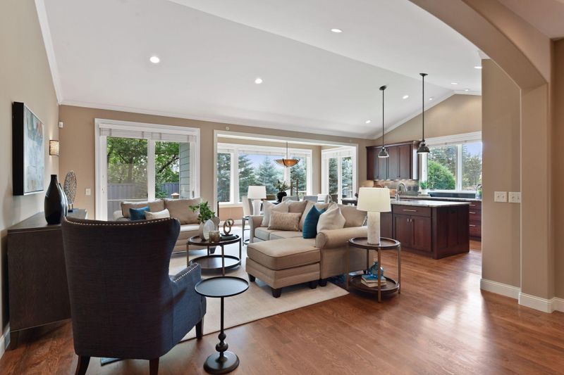 17481 Sanctuary Dr, Wayzata, MN 55391