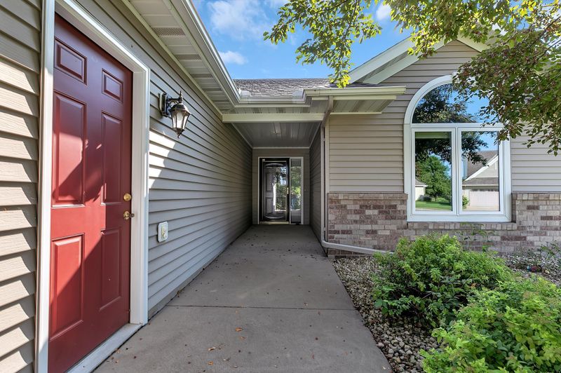 158 Cheval Dr, Sartell, MN 56377