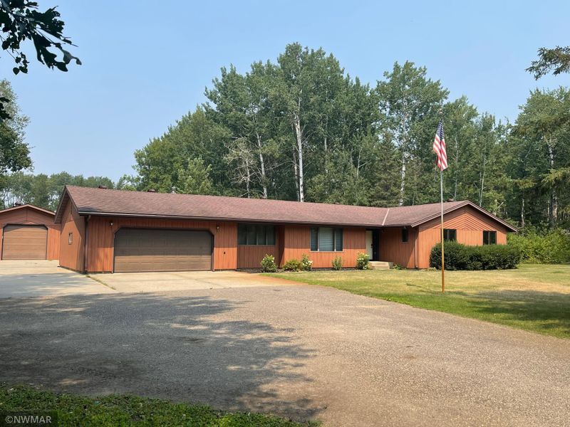 2521 Balsam Rd NW, Bemidji, MN 56601