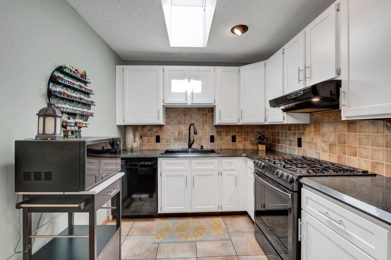9132 James Ave N, Brooklyn Park, MN 55444