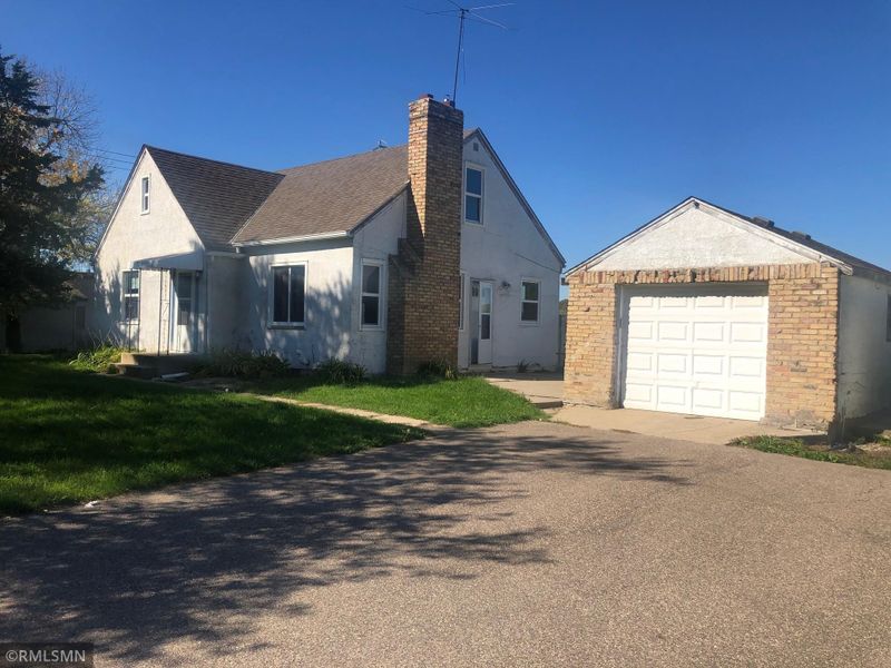 10250 10th St E, Waconia, MN 55387