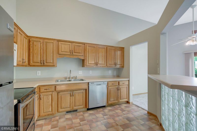 12800 Morgan Ave S, Burnsville, MN 55337