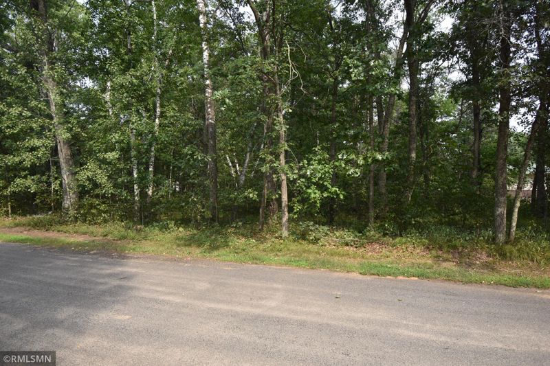 000 Aspen Ln, Breezy Point, MN 56472