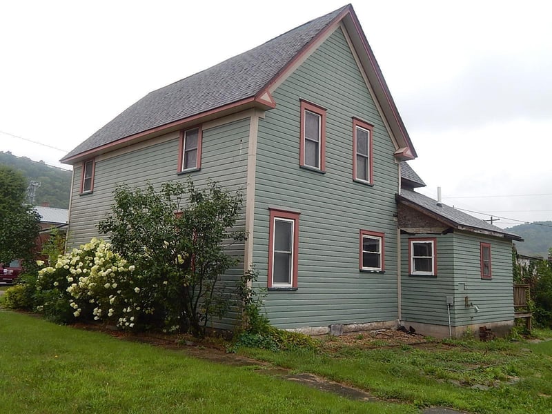 137 Centennial St, Peterson, MN 55962