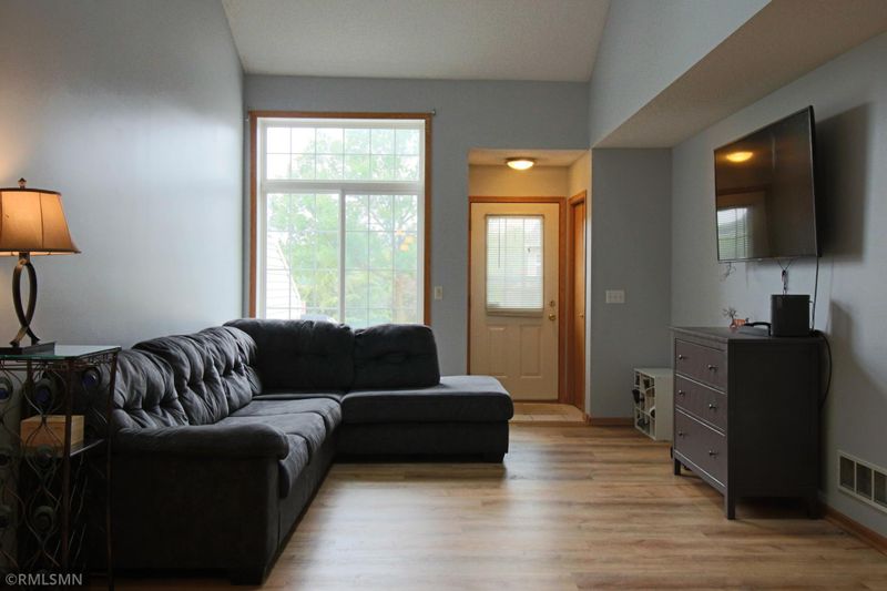 6147 Tahoe Cir #C, Woodbury, MN 55125