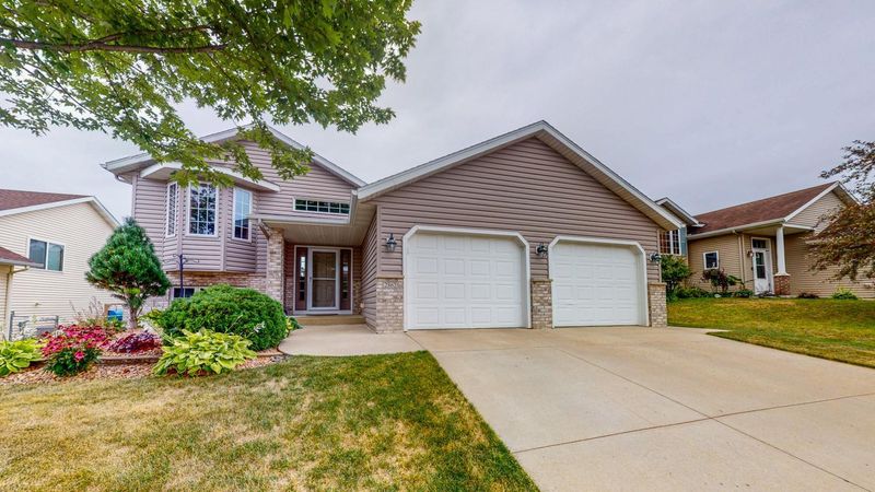 2862 Tomah Pl NW, Rochester, MN 55901