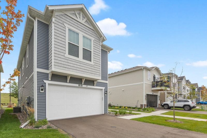 8110 Arrowwood Ln N, Maple Grove, MN 55369