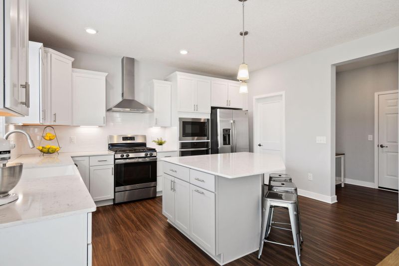 19373 Annabelle Ln, Corcoran, MN 55340