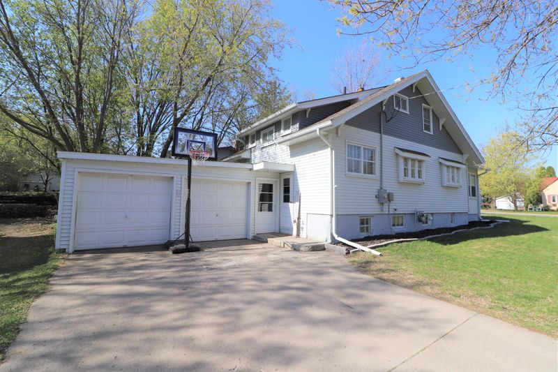 1203 Summit Ave, Detroit Lakes, MN 56501