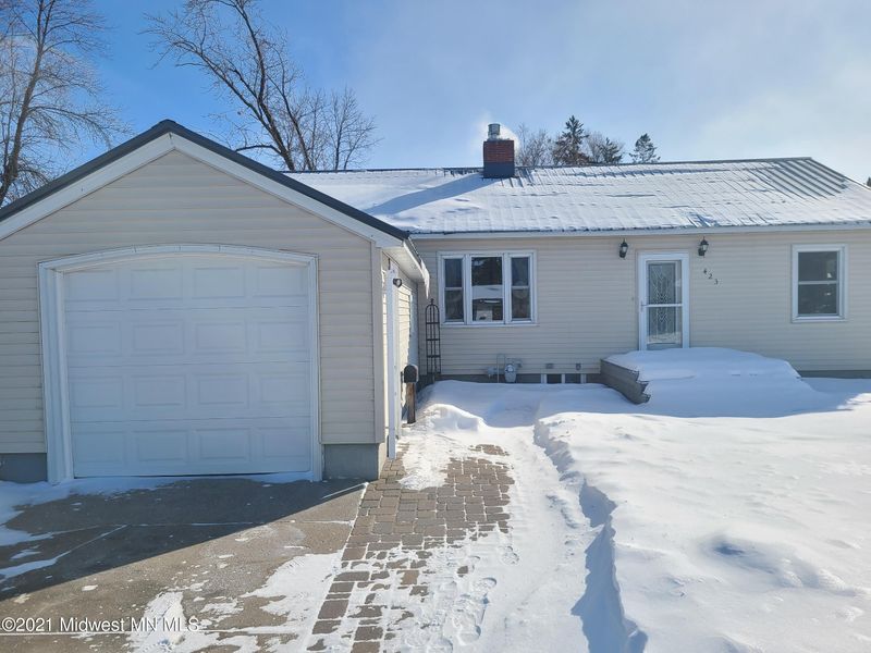 423 2nd Ave SW, Perham, MN 56573