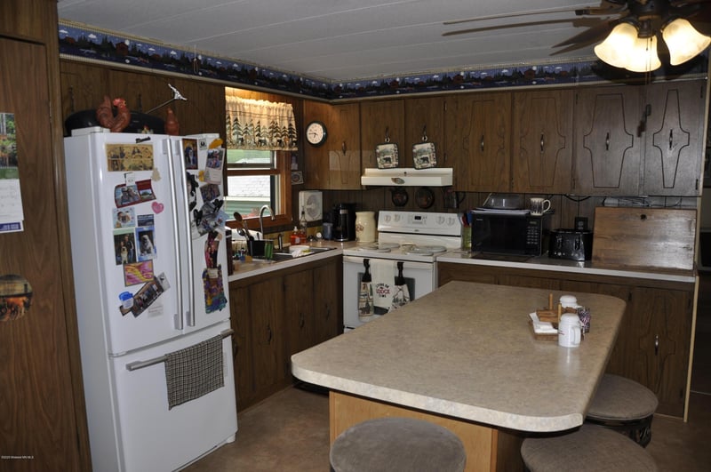 32916 Kivi Dr, Ogema, MN 56569