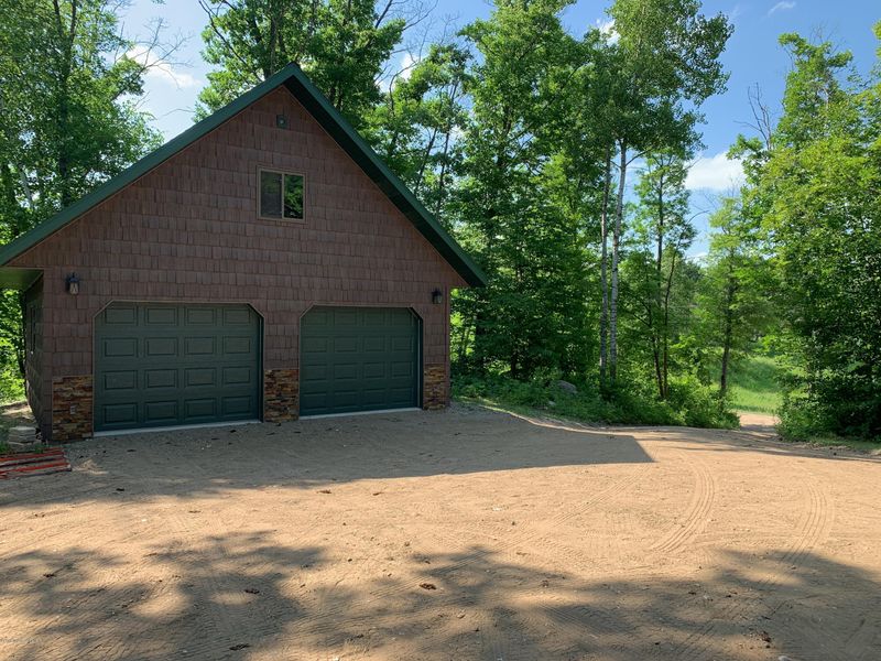 39914 Jahnke Rd, Detroit Lakes, MN 56501