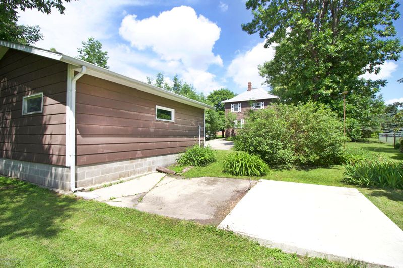 509 8th St, Hawley, MN 56549